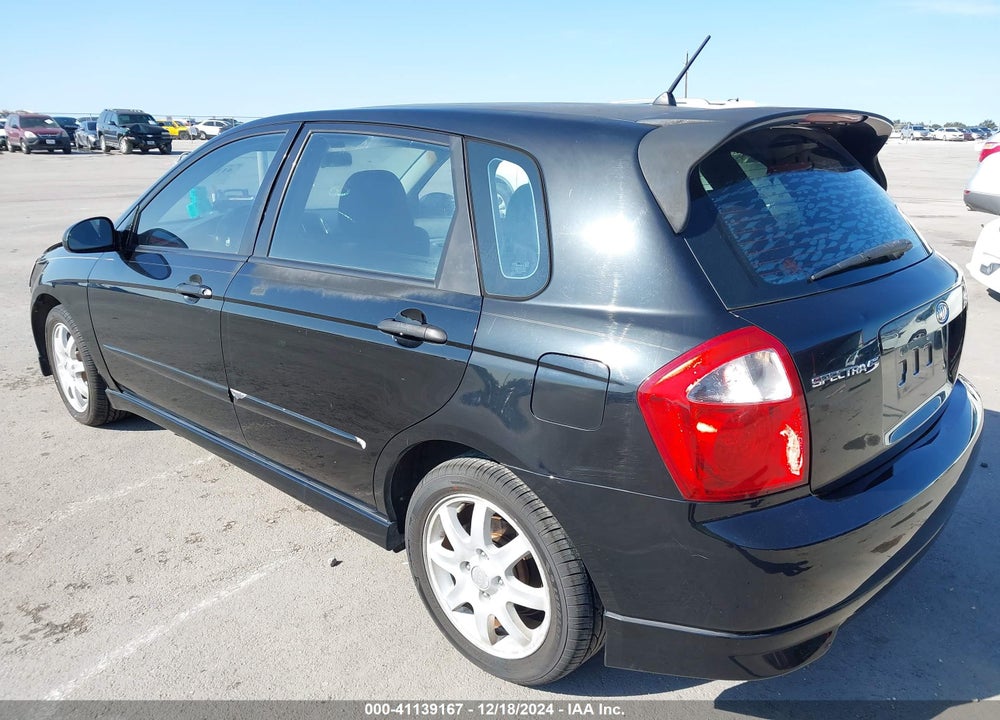 2006 KIA SPECTRA5 VIN: KNAFE161765319101