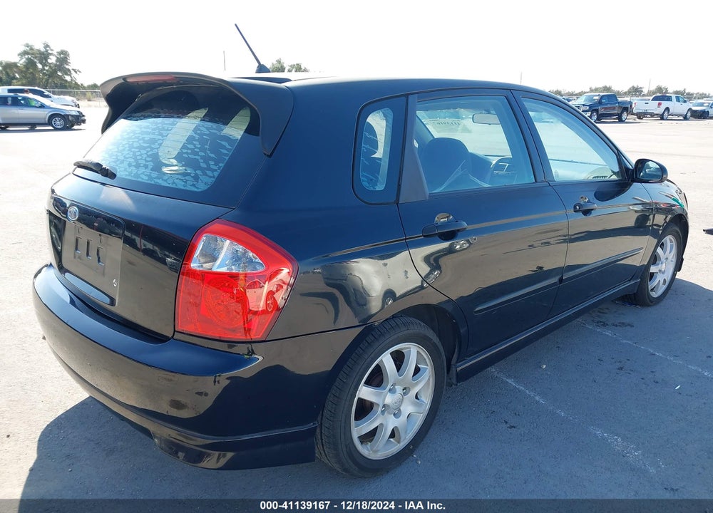 2006 KIA SPECTRA5 VIN: KNAFE161765319101