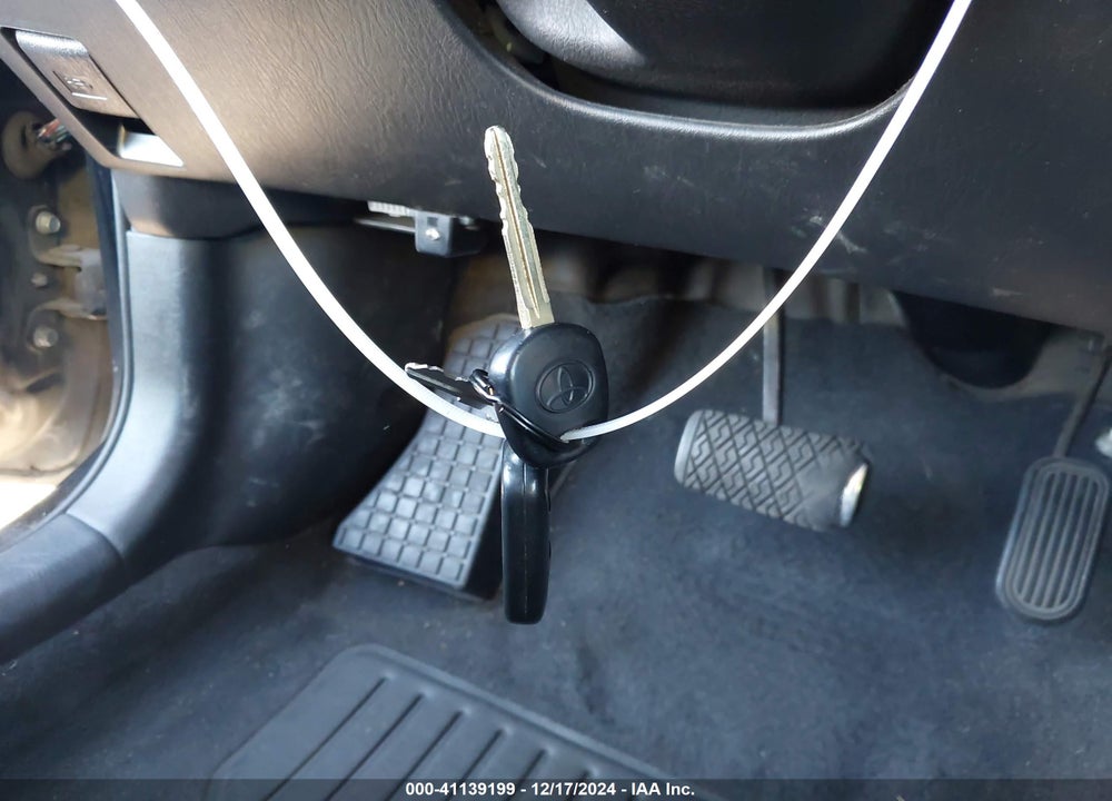 2004 TOYOTA MATRIX/XR VIN: 2T1KR32EX4C210416