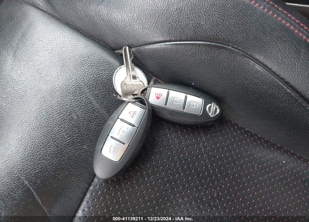 2011 NISSAN JUKE SL VIN: JN8AF5MVXBT025032