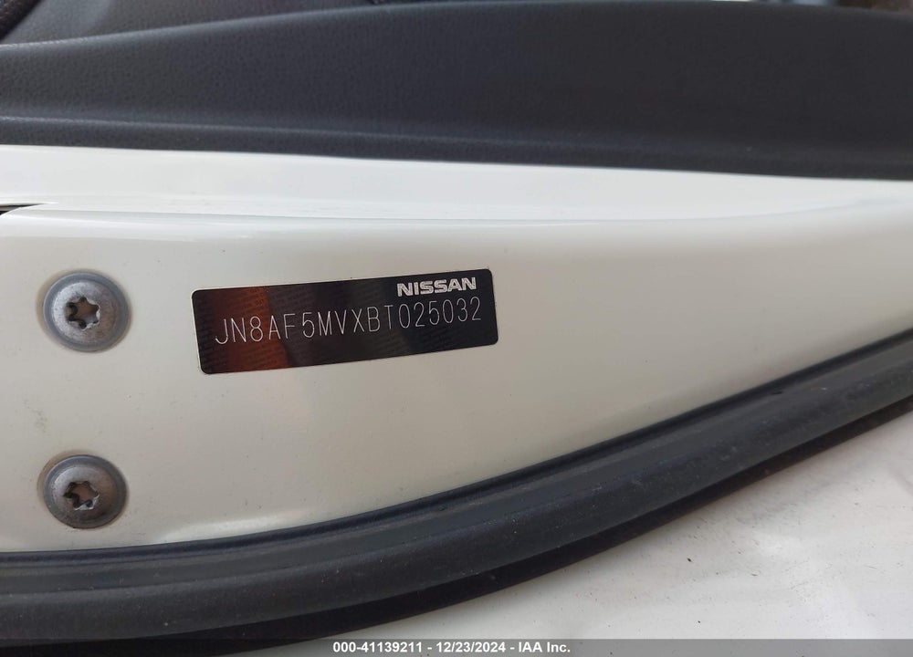 2011 NISSAN JUKE SL VIN: JN8AF5MVXBT025032