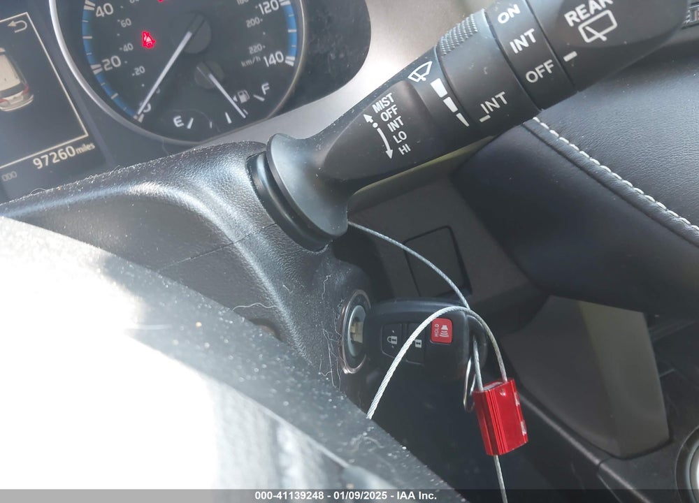 2018 TOYOTA RAV4 XLE VIN: 2T3RFREV5JW819436