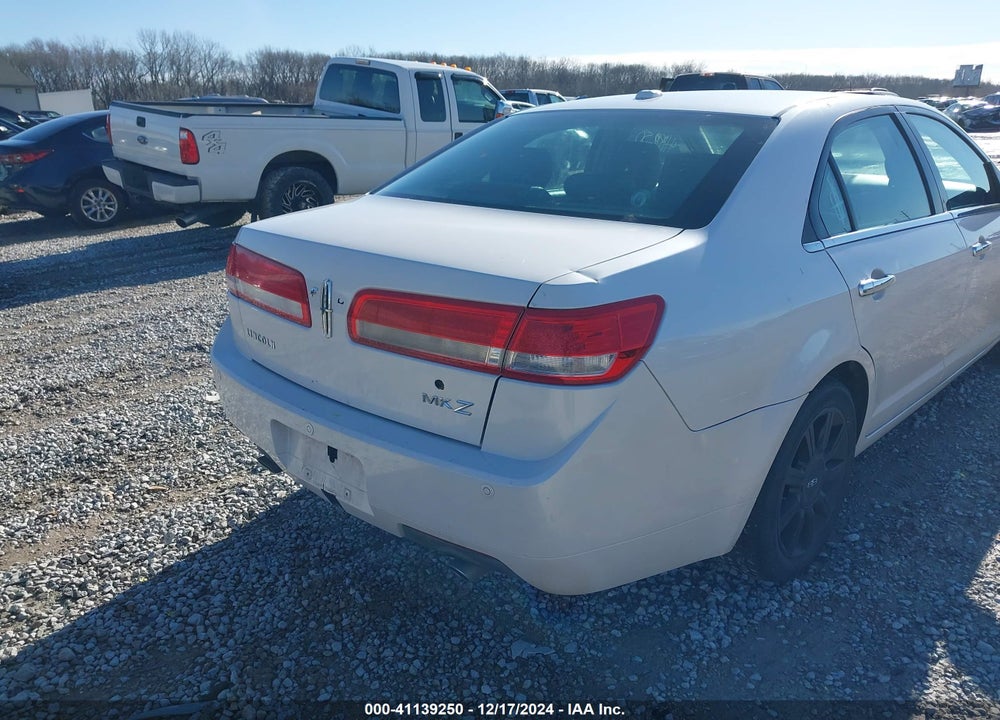2011 LINCOLN MKZ VIN: 3LNHL2GC9BR755796