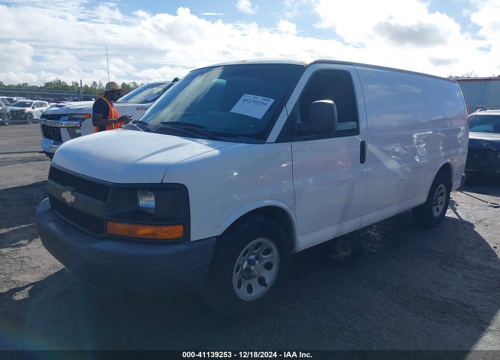2011 CHEVROLET EXPRESS 1500 WORK VAN VIN: 1GCSGAFX0B1172332