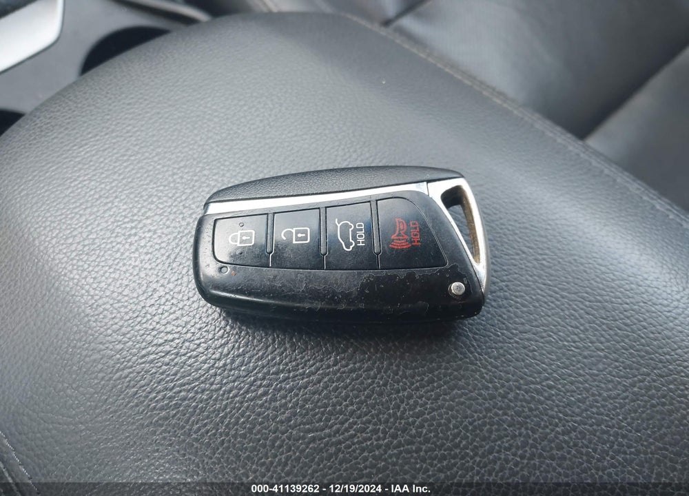 2017 HYUNDAI SANTA FE SE VIN: KM8SN4HF9HU232722