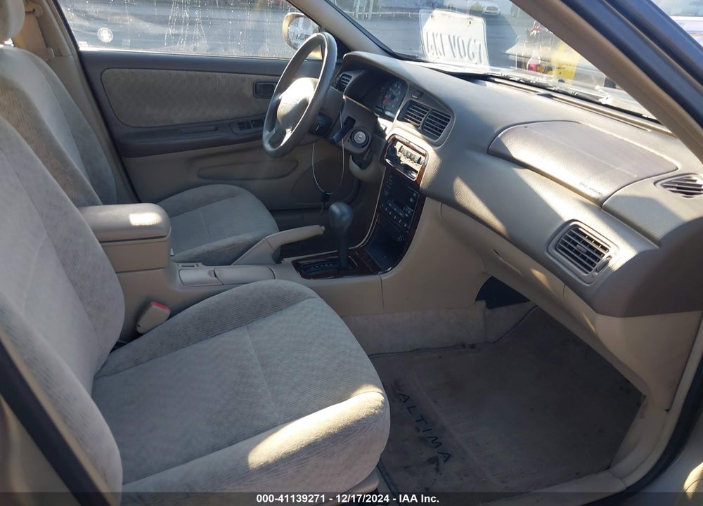 2000 NISSAN ALTIMA GLE/GXE/SE/XE VIN: 1N4DL01D5YC141365