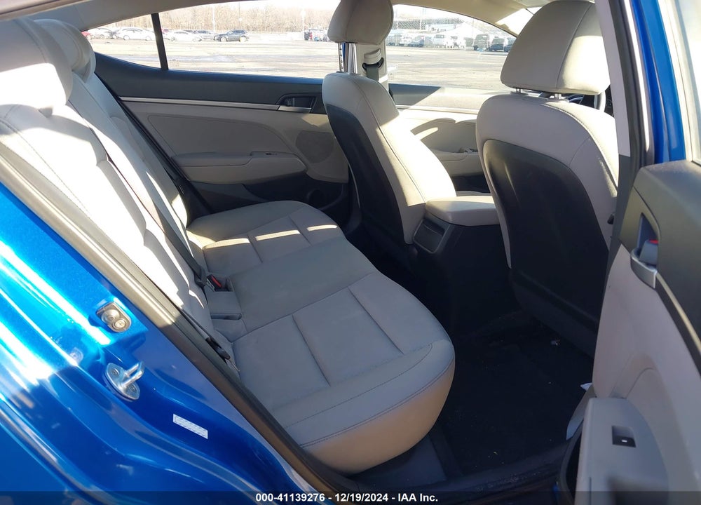 2017 HYUNDAI ELANTRA SE VIN: KMHD74LF4HU127063