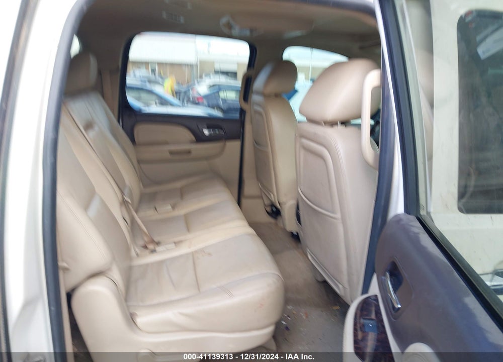 2013 GMC YUKON XL 1500 DENALI VIN: 1GKS2MEF2DR323897