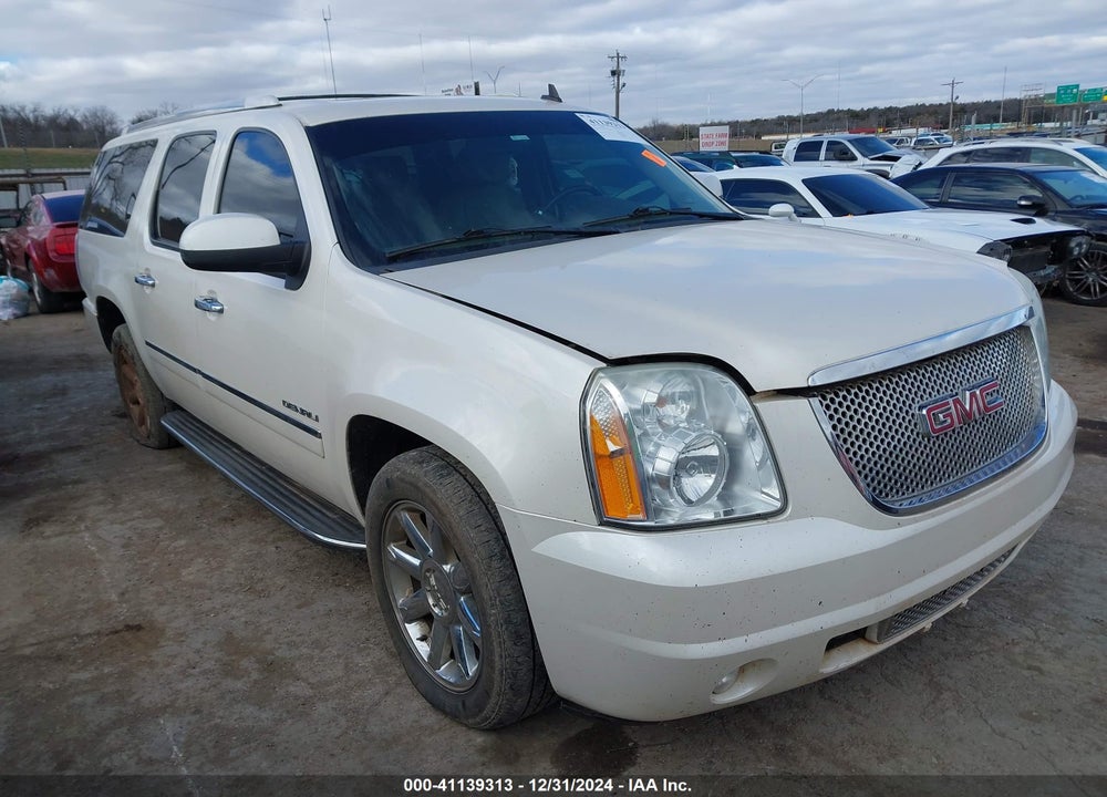 2013 GMC YUKON XL 1500 DENALI VIN: 1GKS2MEF2DR323897
