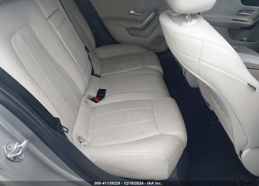 2019 MERCEDES-BENZ A 220 VIN: WDD3G4EB7KW001372