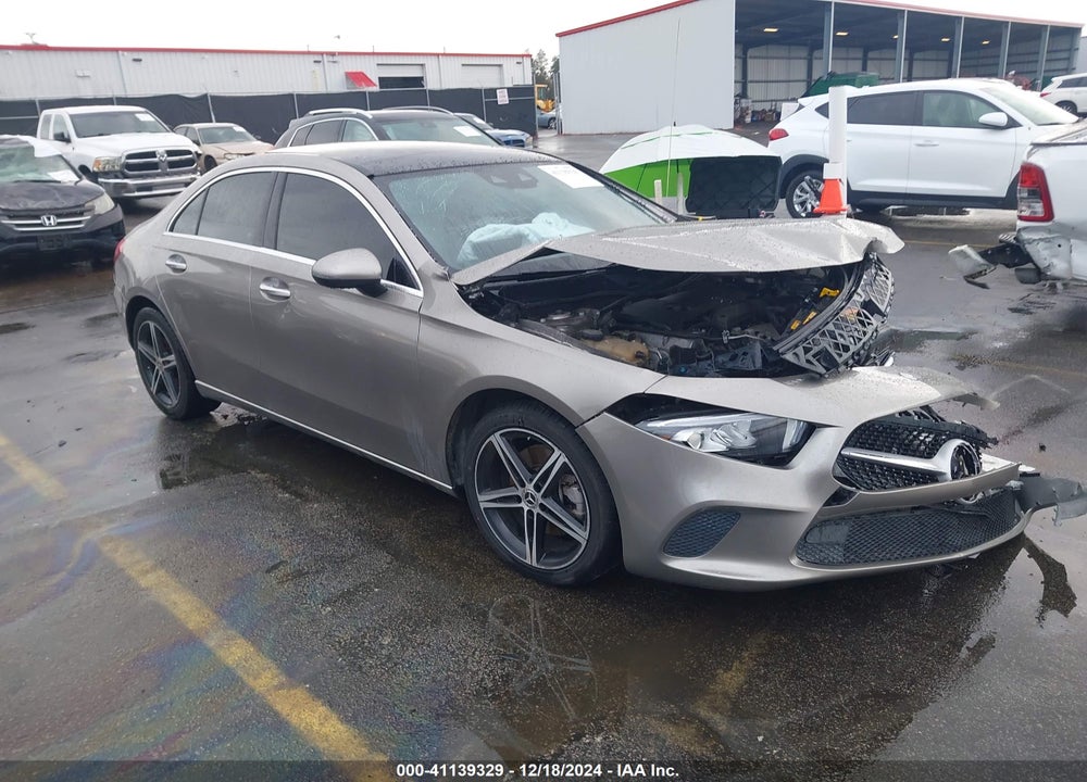 2019 MERCEDES-BENZ A 220 VIN: WDD3G4EB7KW001372