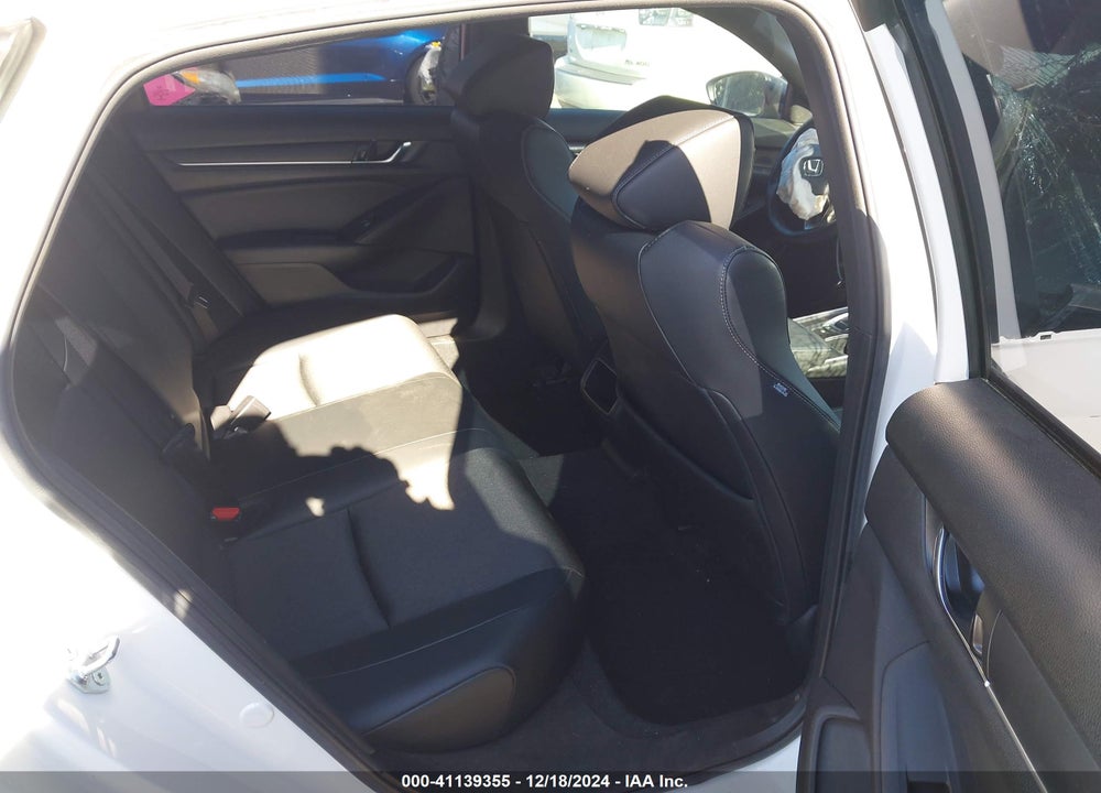 2022 HONDA ACCORD VIN: 1HGCV3F22NA010623
