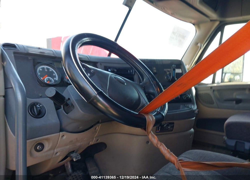 2017 FREIGHTLINER CASCADIA 125 VIN: 3AKJGLDR5HSHF0865