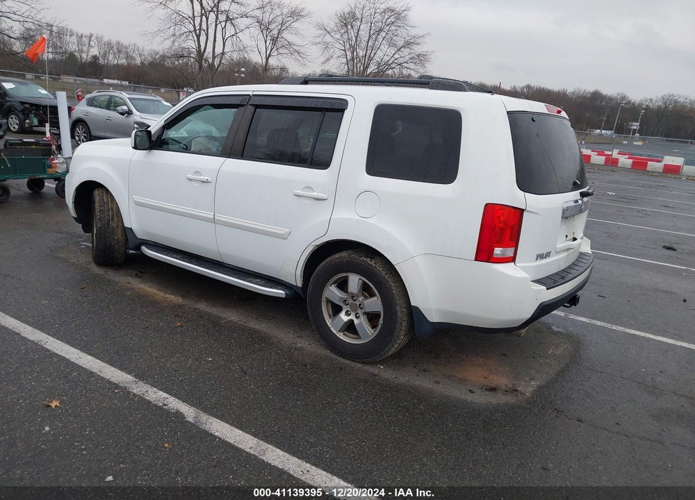 2011 HONDA PILOT EX-L VIN: 5FNYF4H71BB084862