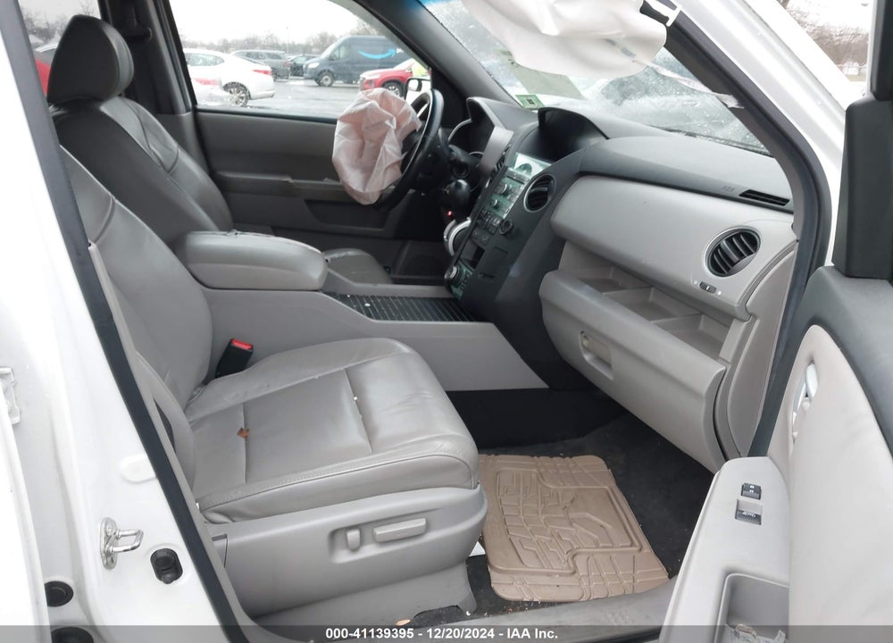 2011 HONDA PILOT EX-L VIN: 5FNYF4H71BB084862