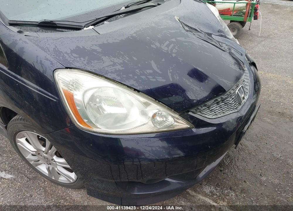 2010 HONDA FIT SPORT VIN: JHMGE8H42AC010839