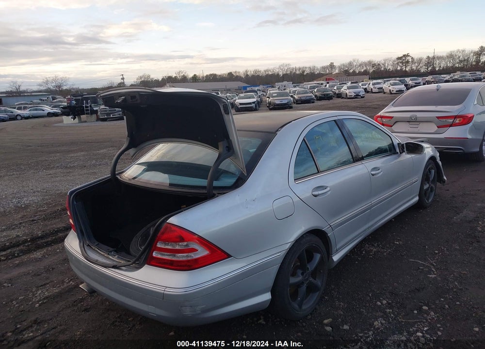 2006 MERCEDES-BENZ C 230 SPORT VIN: WDBRF52H16A858309