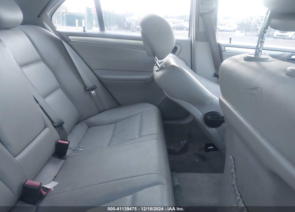 2006 MERCEDES-BENZ C 230 SPORT VIN: WDBRF52H16A858309