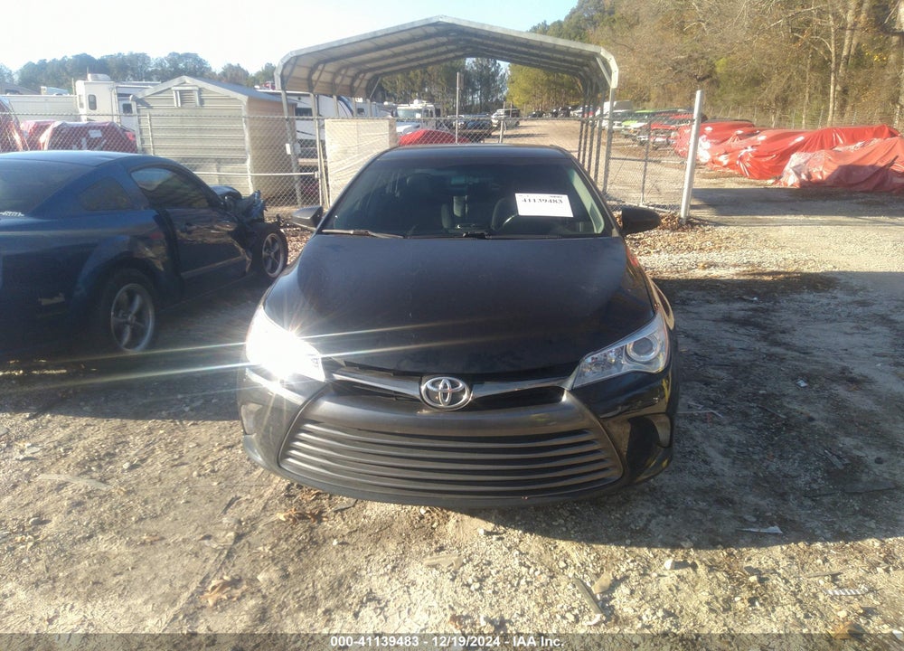 2015 TOYOTA CAMRY SE VIN: 4T1BF1FK3FU025137