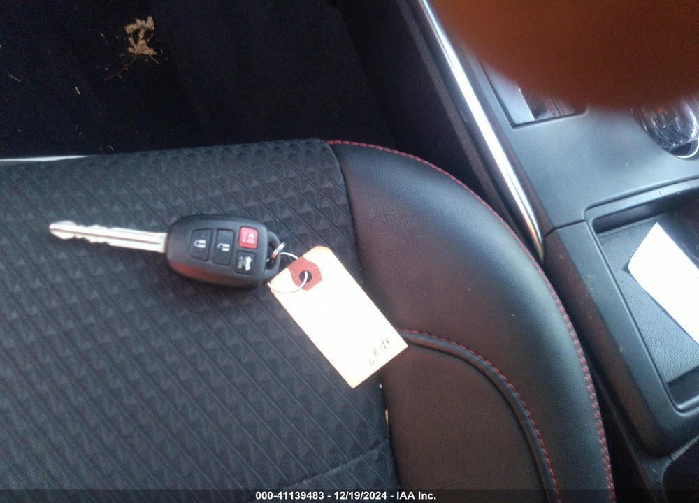 2015 TOYOTA CAMRY SE VIN: 4T1BF1FK3FU025137
