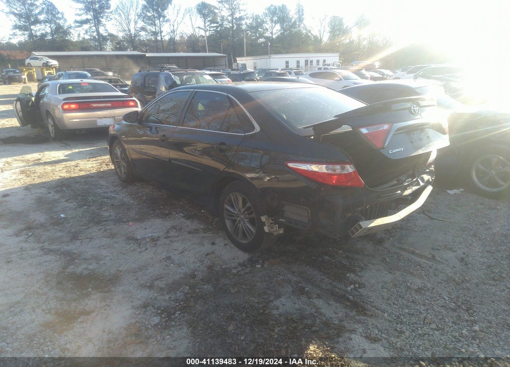 2015 TOYOTA CAMRY SE VIN: 4T1BF1FK3FU025137