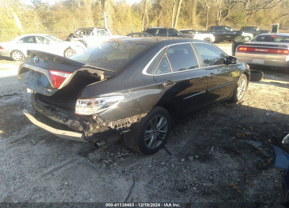 2015 TOYOTA CAMRY SE VIN: 4T1BF1FK3FU025137