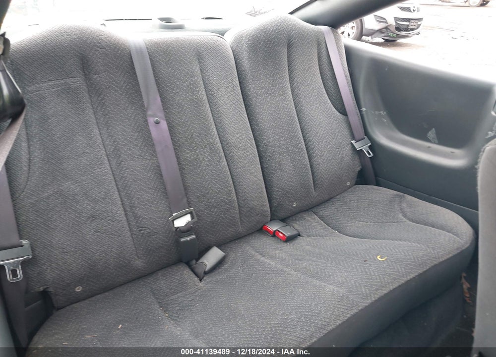 2004 CHEVROLET CAVALIER LS VIN: 1G1JF12F947170079