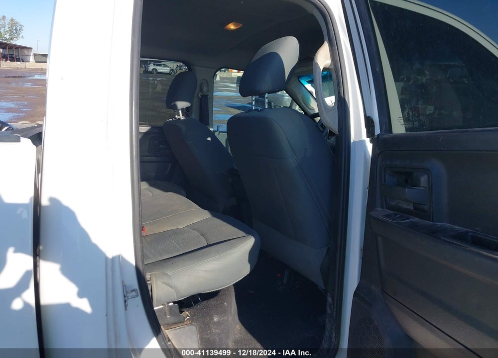 2018 RAM 1500 VIN: 1C6RR7FG6JS309799
