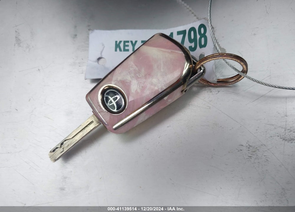 2018 TOYOTA CAMRY VIN: JTNB11HK5J3004140