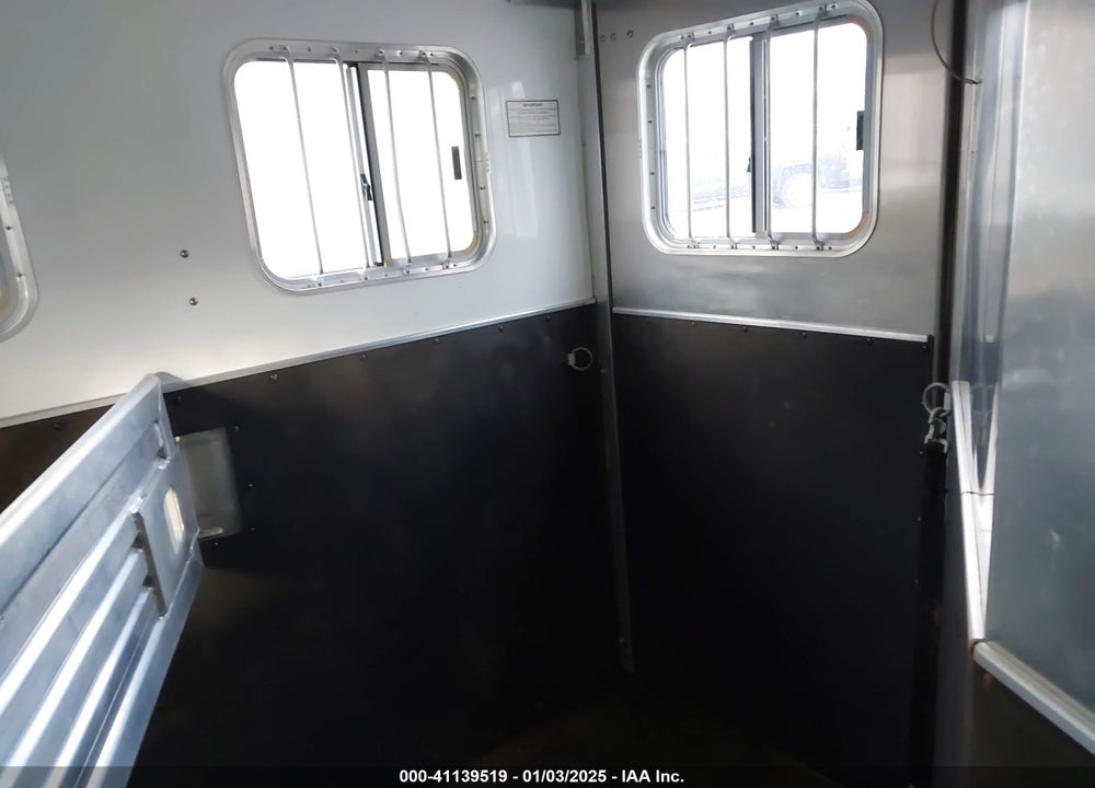 2005 FEATHERLITE --- VIN: 4FGB118265C078655