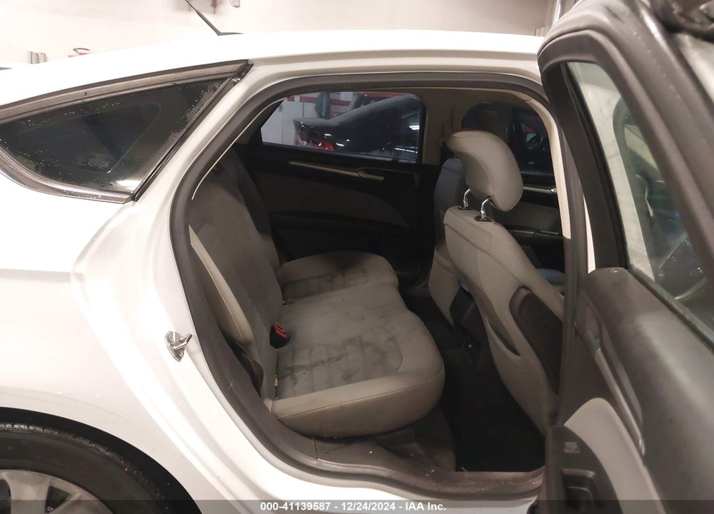 2013 FORD FUSION S VIN: 3FA6P0G72DR209020