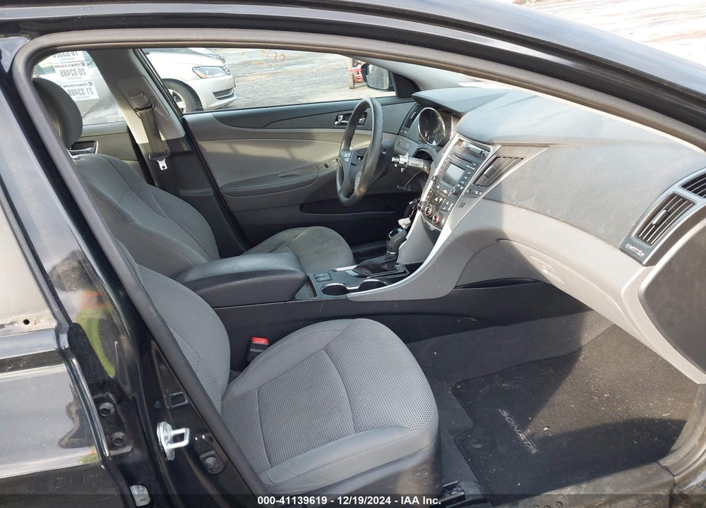 2014 HYUNDAI SONATA VIN: 5NPEB4ACXEH944186