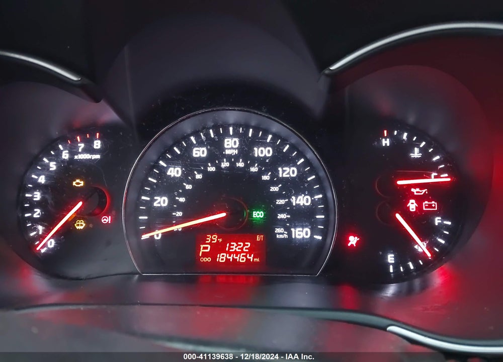 2014 KIA SORENTO LX VIN: 5XYKTCA64EG526458