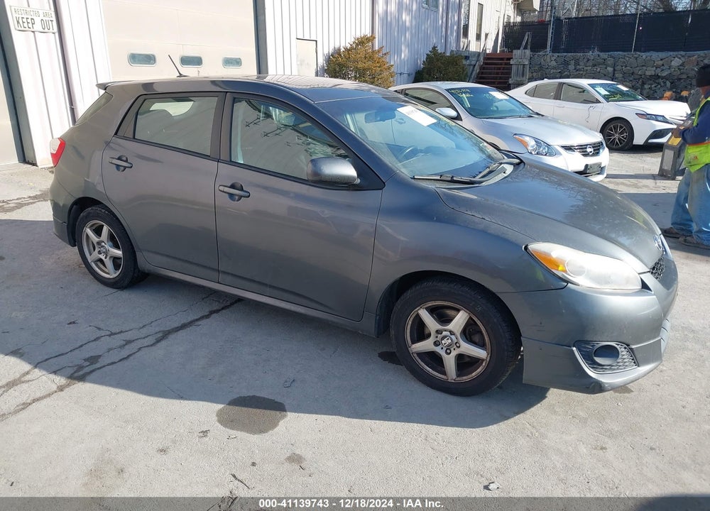 2010 TOYOTA MATRIX S VIN: 2T1LE4EE8AC018439