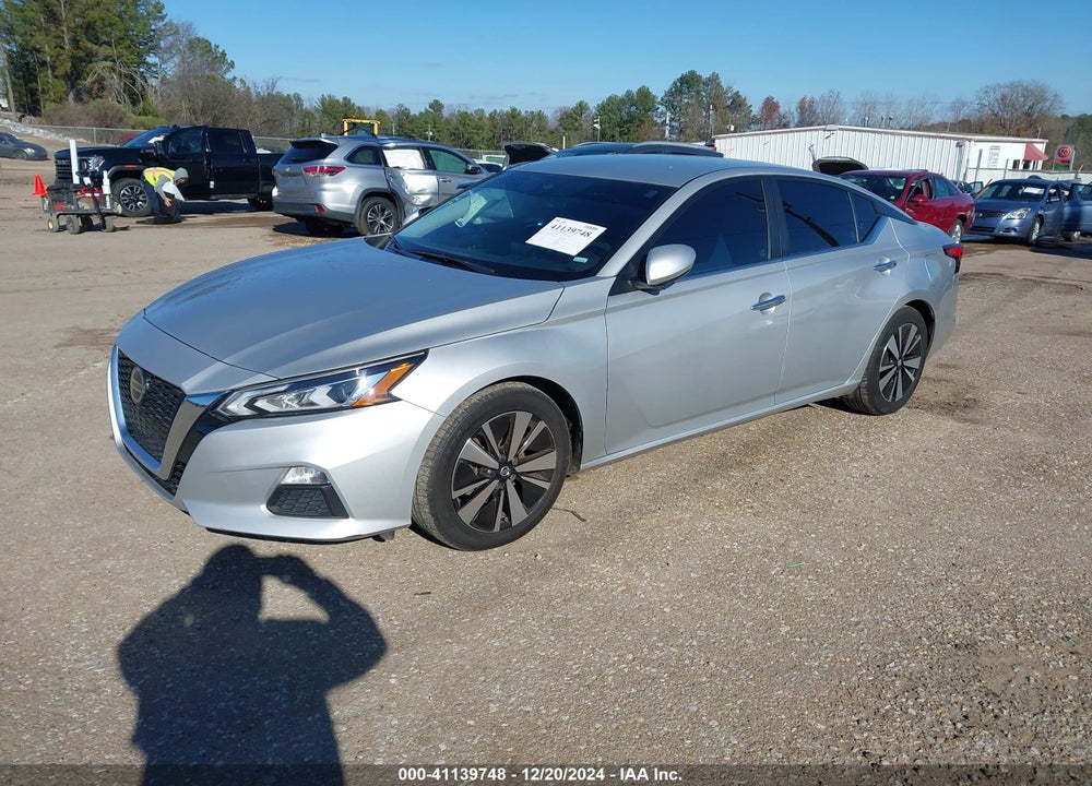 2022 NISSAN ALTIMA SV FWD VIN: 1N4BL4DV0NN308783