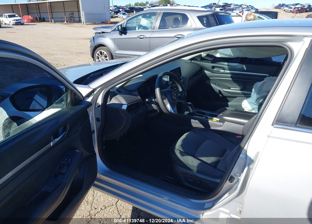 2022 NISSAN ALTIMA SV FWD VIN: 1N4BL4DV0NN308783
