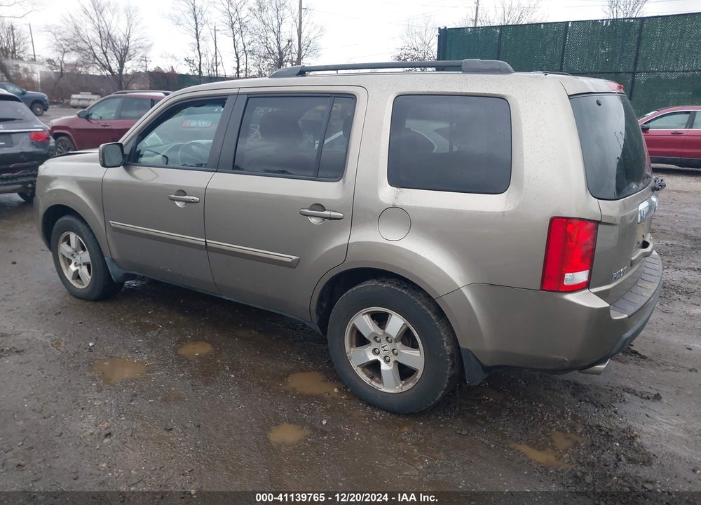 2011 HONDA PILOT EX-L VIN: 5FNYF4H56BB072799
