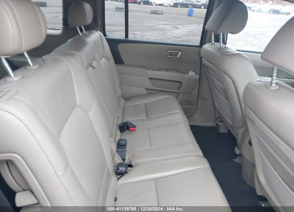 2011 HONDA PILOT EX-L VIN: 5FNYF4H56BB072799