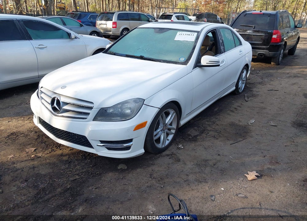 2013 MERCEDES-BENZ C 250 LUXURY/SPORT VIN: WDDGF4HB2DR290520