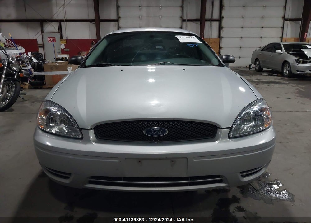 2005 FORD TAURUS SE VIN: 1FAFP53U65A279642