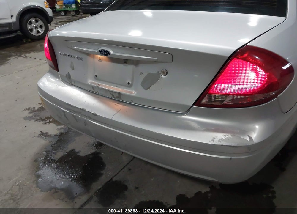 2005 FORD TAURUS SE VIN: 1FAFP53U65A279642