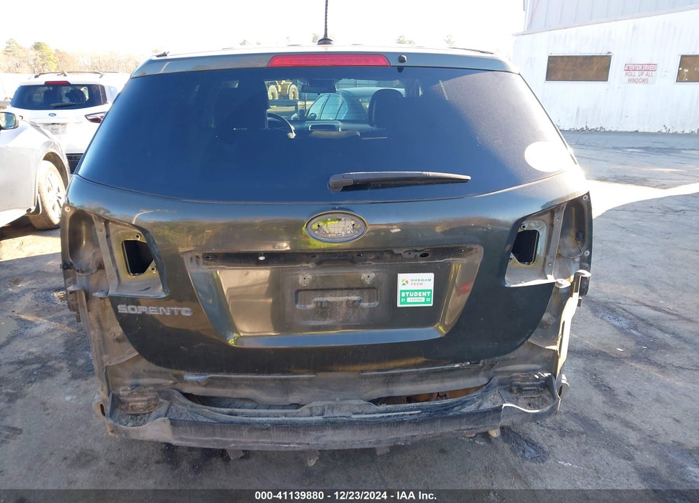 2012 KIA SORENTO LX VIN: 5XYKT3A15CG195519