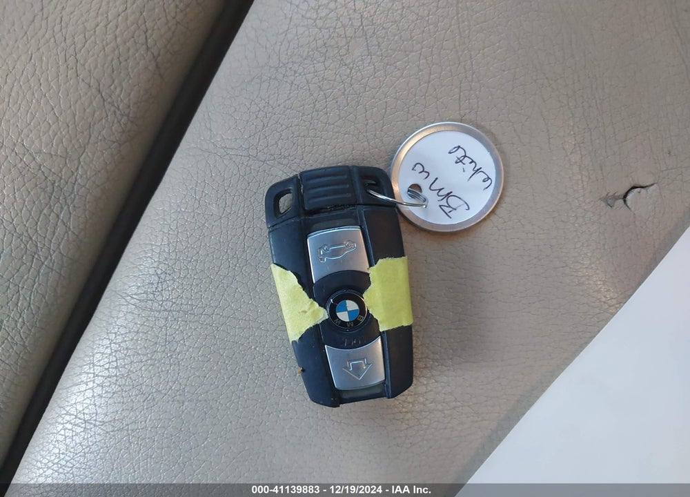 2008 BMW 328I VIN: WBAVA33528KX88417
