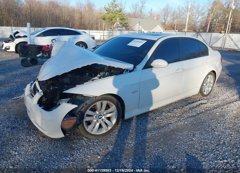 2008 BMW 328I VIN: WBAVA33528KX88417