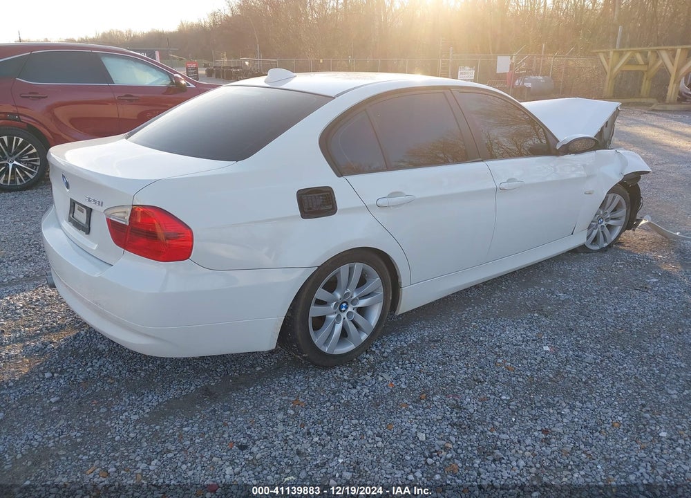2008 BMW 328I VIN: WBAVA33528KX88417