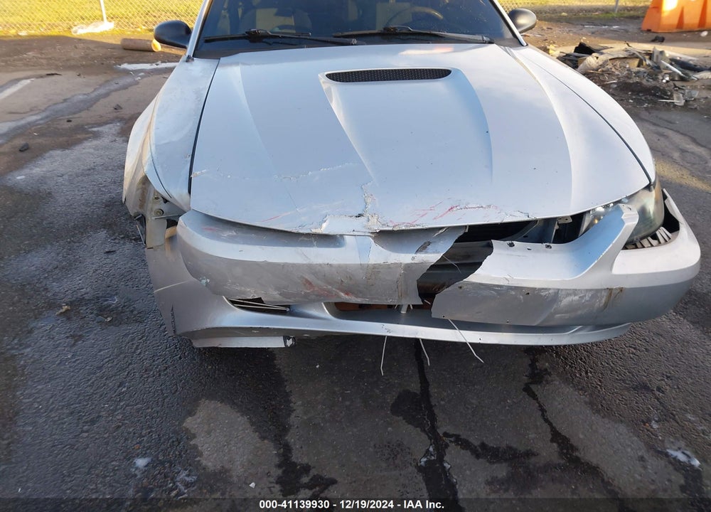 2001 FORD MUSTANG VIN: 1FAFP404X1F140500