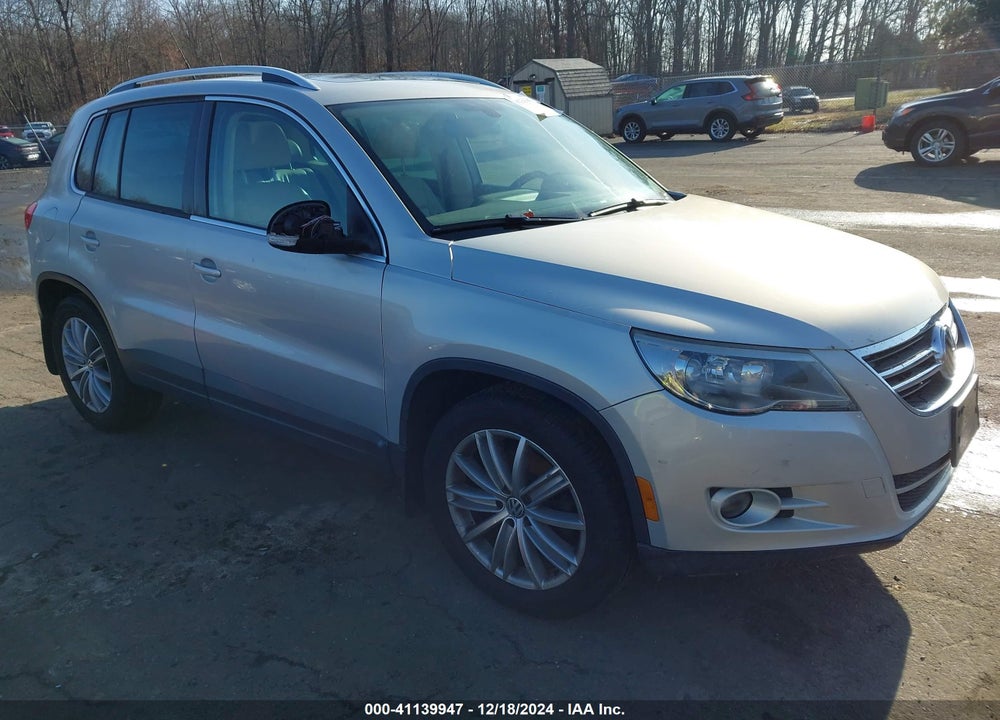 2010 VOLKSWAGEN TIGUAN SEL VIN: WVGBV7AX0AW513192