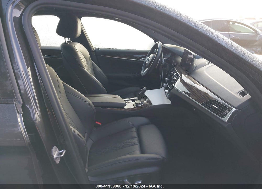 2021 BMW 540I VIN: WBA53BJ00MWX01015