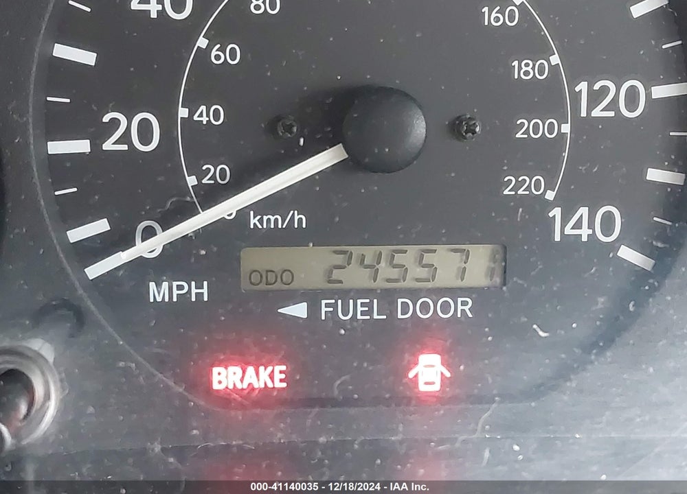 2000 TOYOTA CAMRY LE VIN: 4T1BG28K2YU978005
