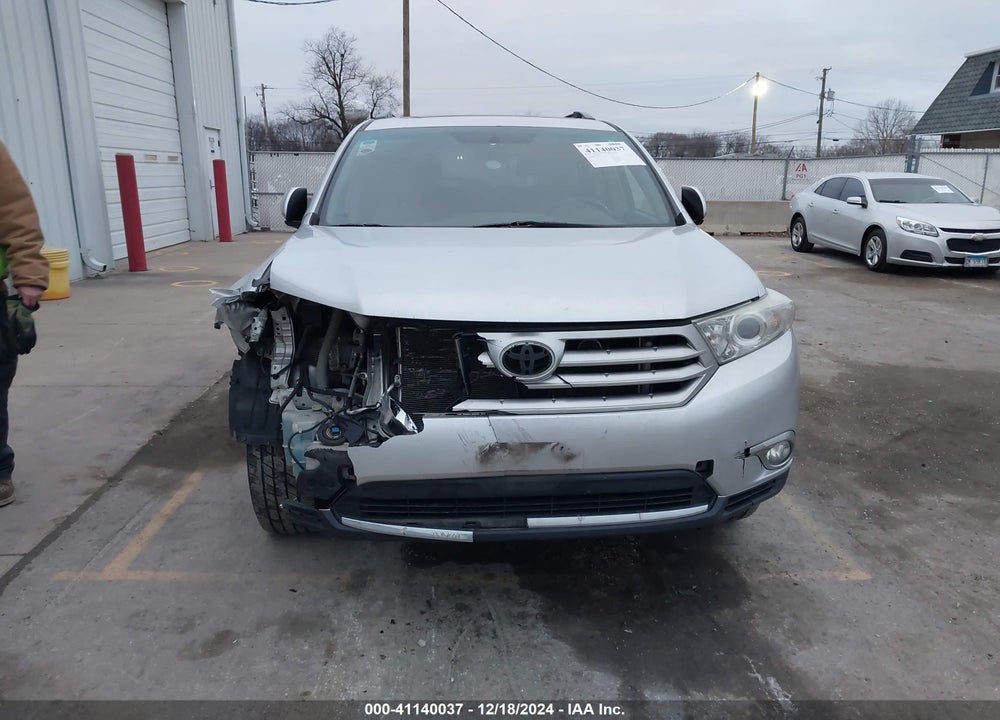 2013 TOYOTA HIGHLANDER SE V6 VIN: 5TDBK3EH6DS181532